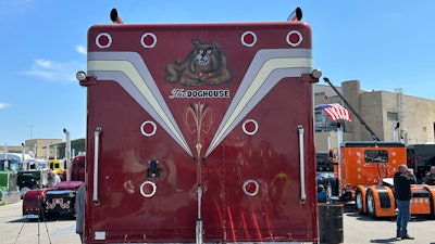 Rear view of Tom Menges' 1986 Mack Super-Liner