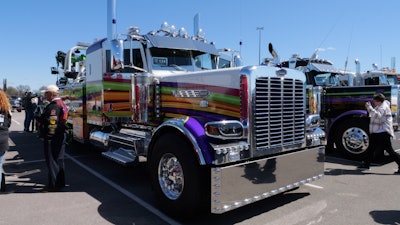 Brian Harney's 2022 Peterbilt 389 Rotator