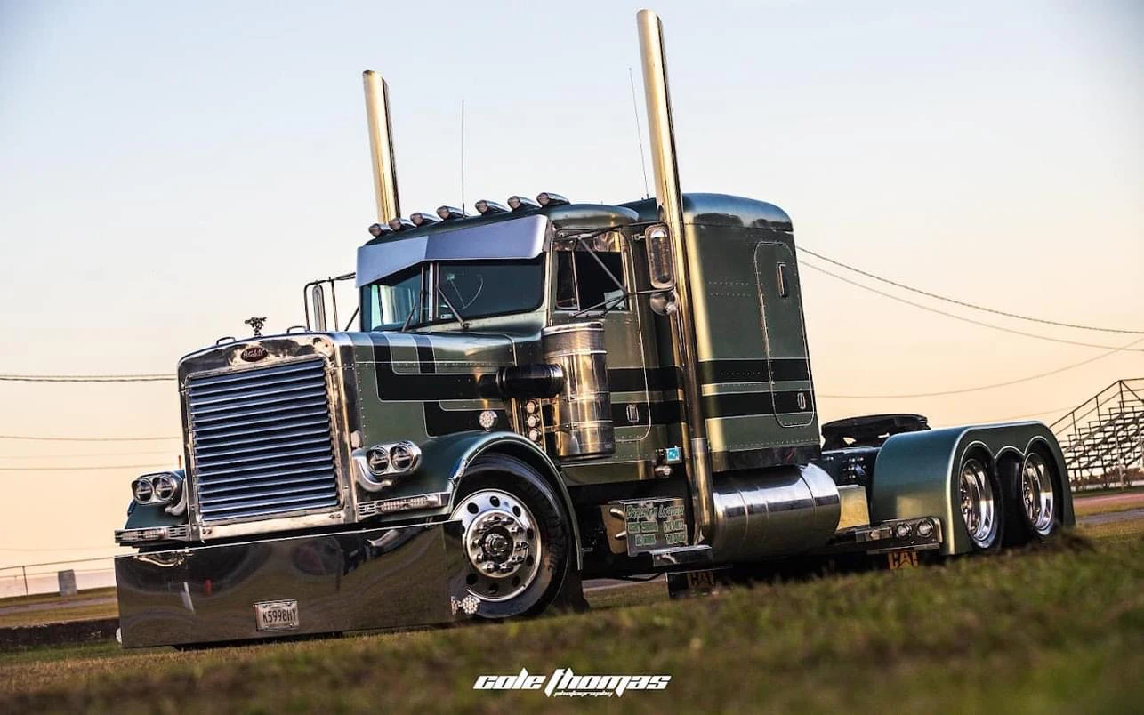 Ben Burcham's 1986 Peterbilt 359 - Vimarsana News
