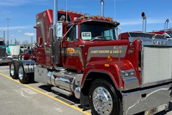 Tom Menges' 1986 Mack Superliner