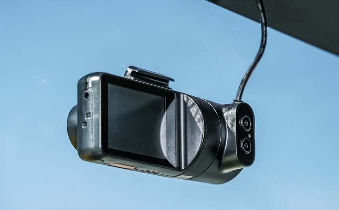 Rand McNally's two-way dashcam