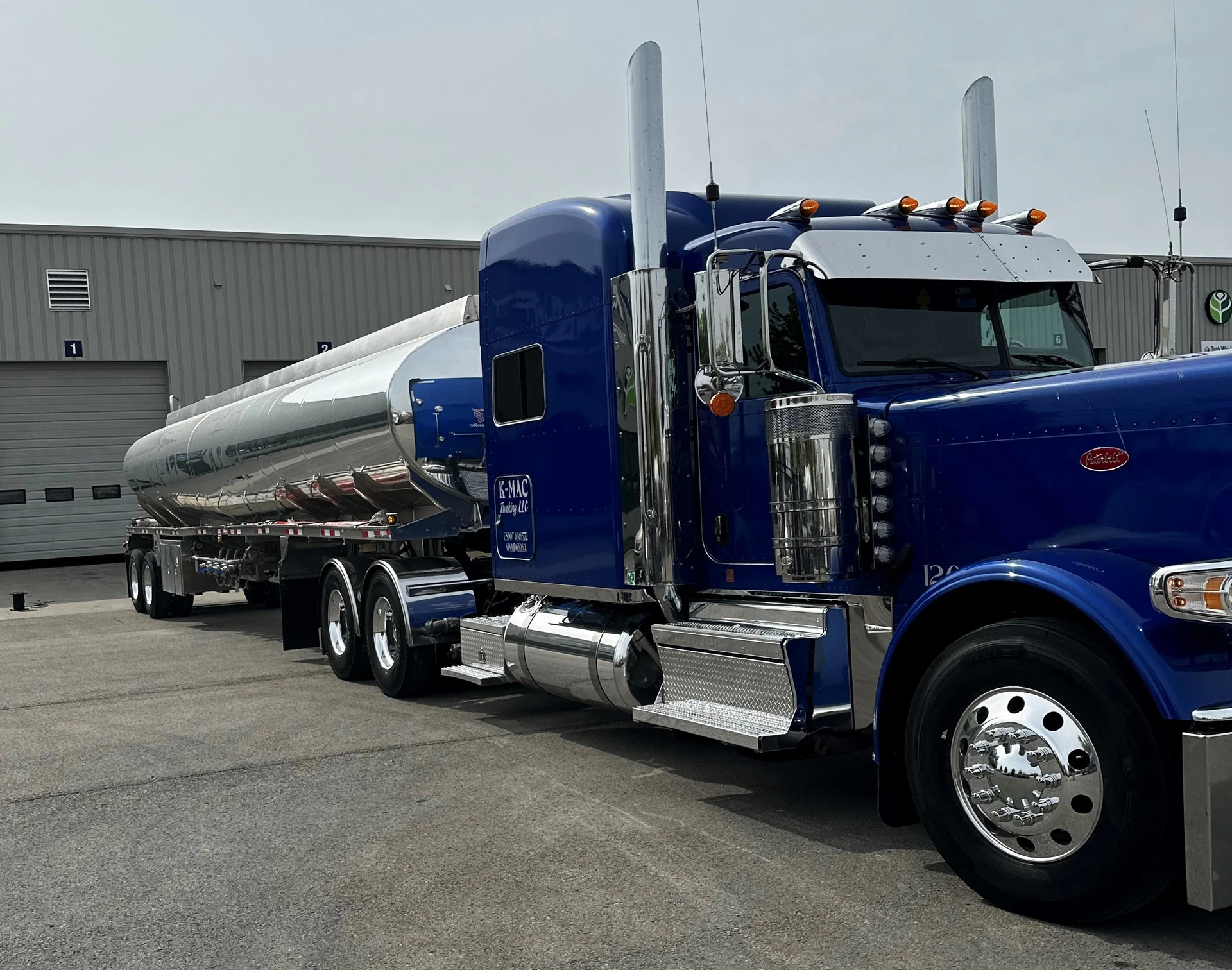 Trucking his way: Owner-operator Matthew Karr puts out his shingle - Vimarsana News