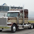Peterbilt 589 legendary brown two tone