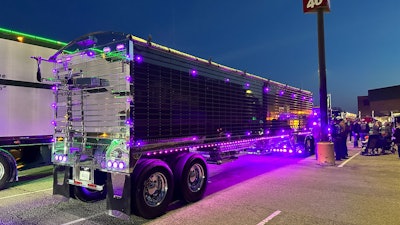 Brian Cobb's 2019 Peterbilt 389 at night