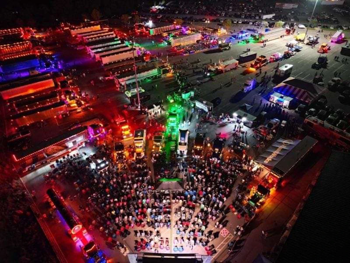 Large Cars & Guitars wraps a $40K haul for breast cancer - Vimarsana News