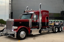Peterbilt Model 589
