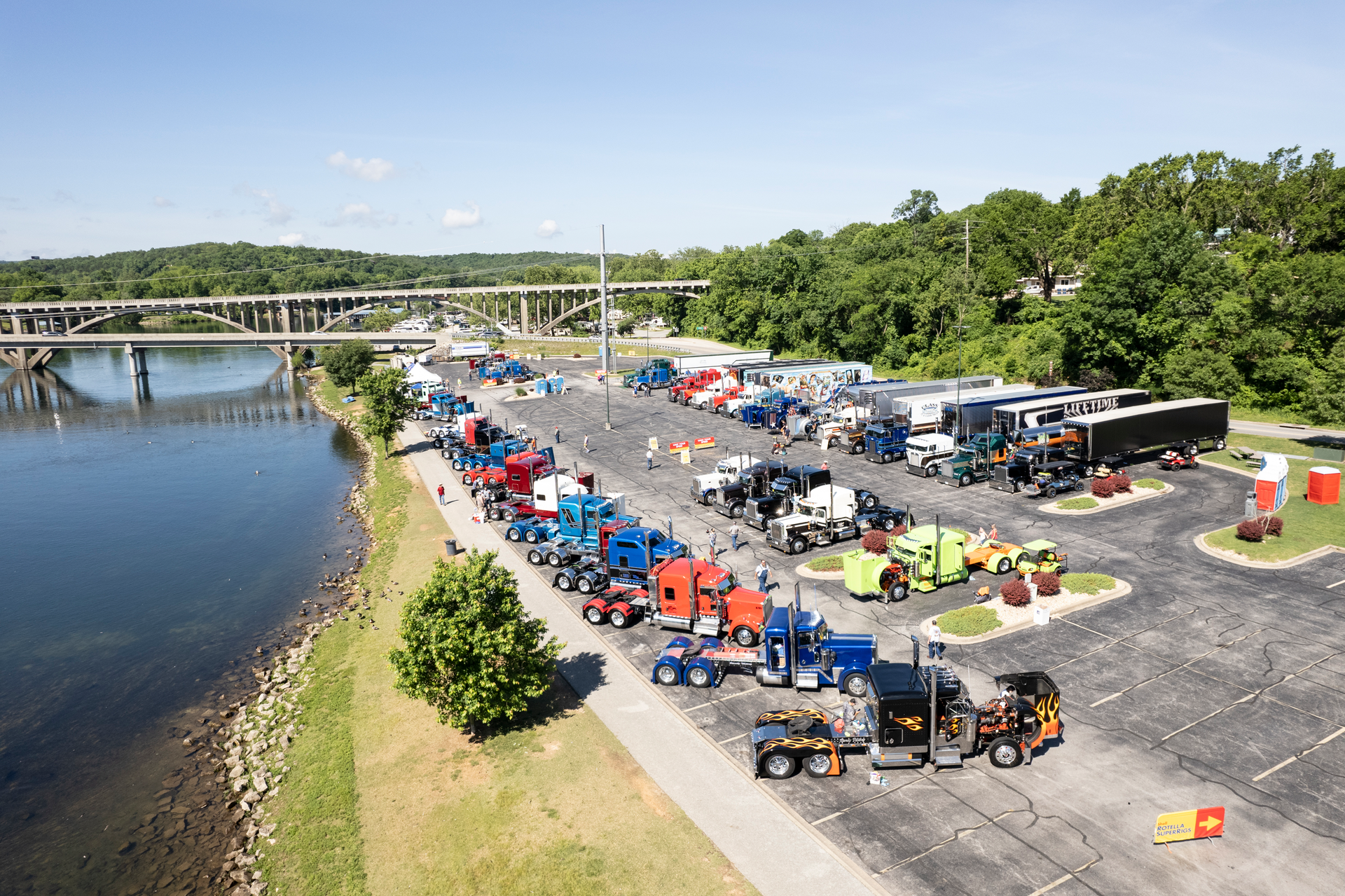SuperRigs 2022 drone shot