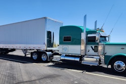 Danny Acuna's 2019 Peterbilt 389