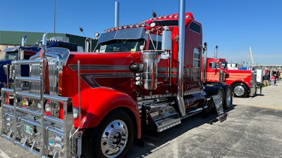 Philip Rindelhardt's 2000 Kenworth W900L