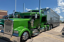 Cody Davis' 2022 Kenworth W900