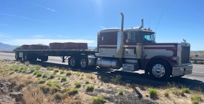 Dale Arrietta's 1998 Peterbilt 379