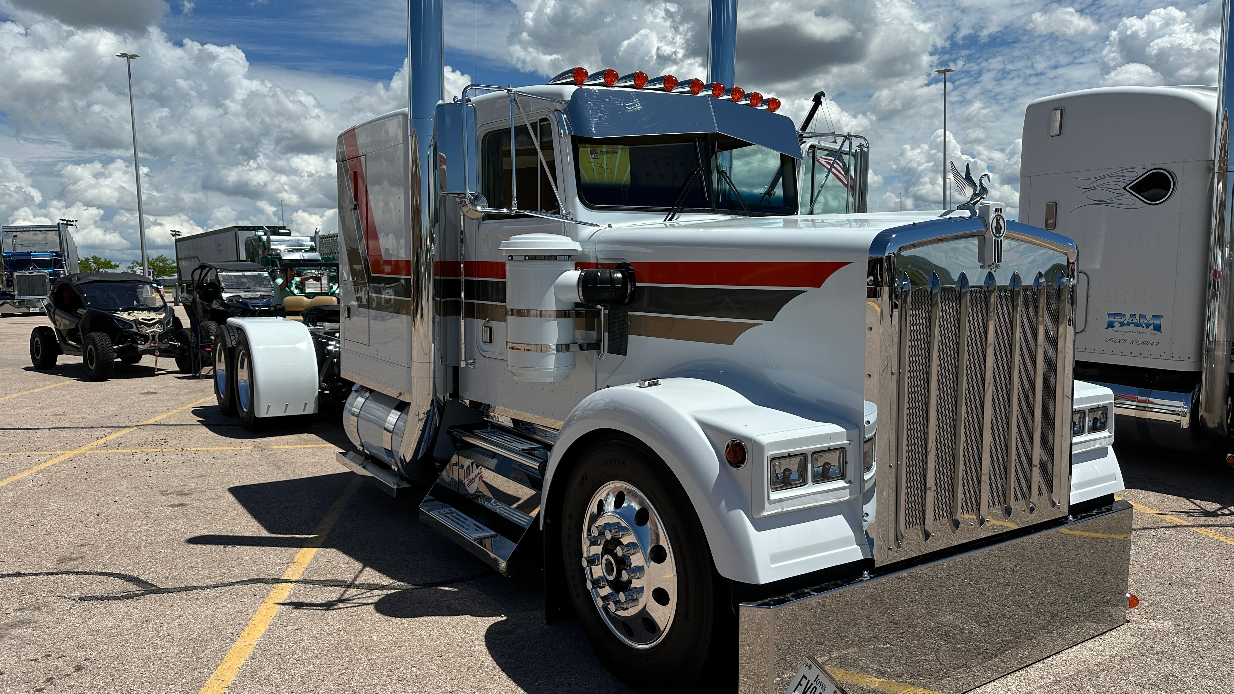 J.R. Schleuger's 1984 Kenworth W900B