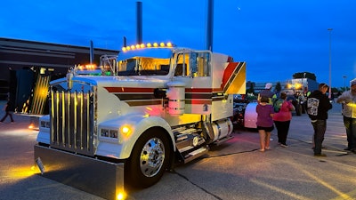 J.R. Schleuger's 1984 Kenworth W900B at night