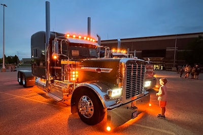 Barry Kasdorf's 2023 Peterbilt 389X at night