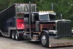 Snapper Bubar's 2018 Peterbilt 389