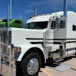 Nikki Cheek's 2008 Peterbilt 389