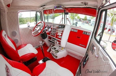 Interior of the 1994 Kenworth