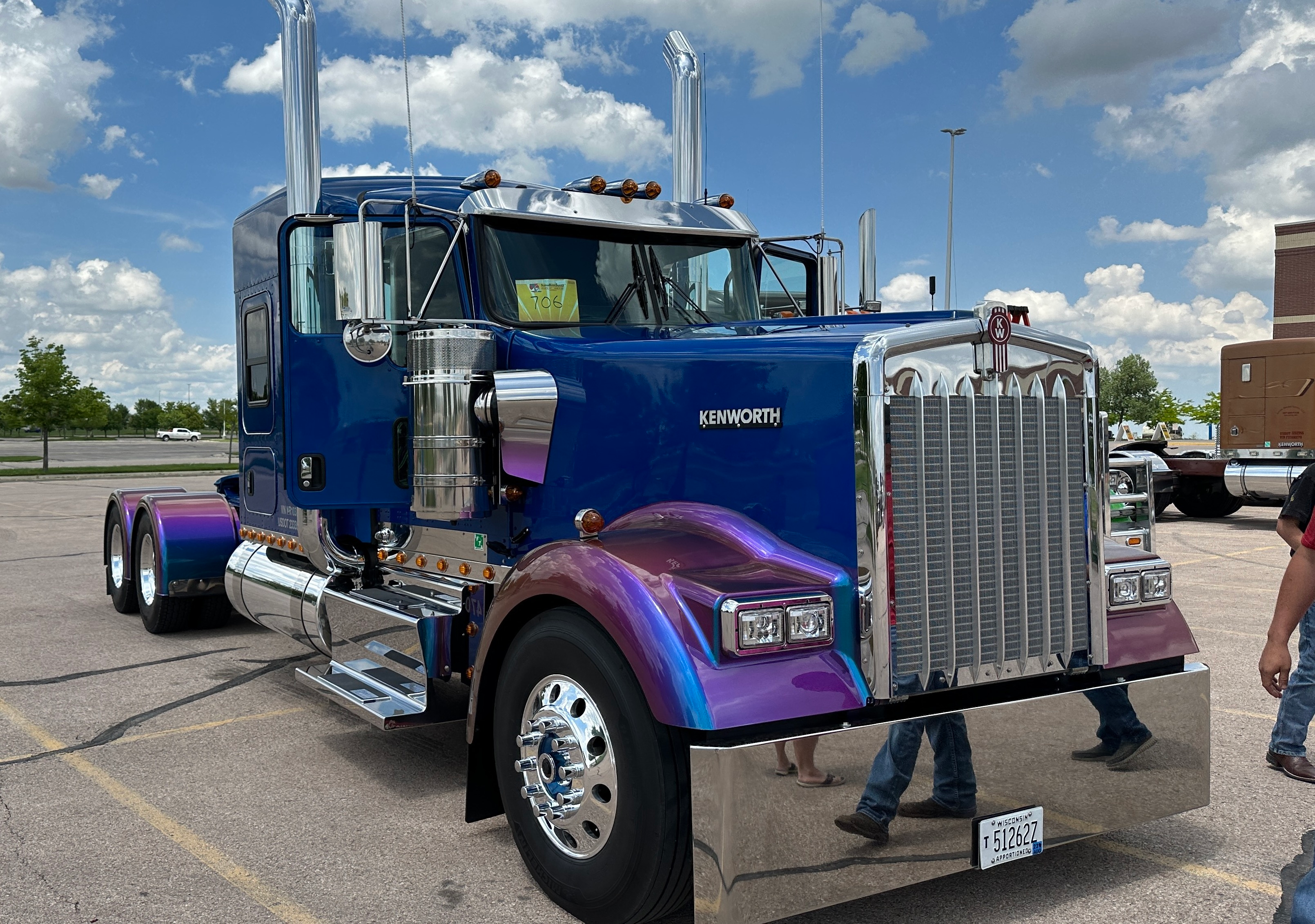 Rob Harris' 2022 Kenworth W900L