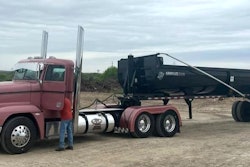 Mike Vega's 2001 Freightliner FLD