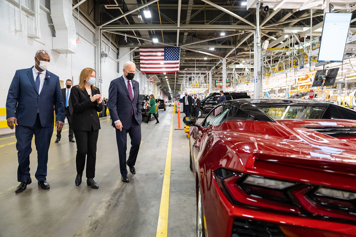 American Trucking Associations slams UAW, Biden over strike - Vimarsana News