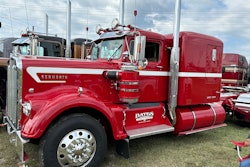 Bates Trucking's 1963 Kenworth W925