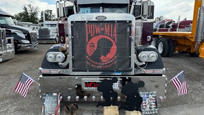 Fritz Littlefield's 2006 Peterbilt 379