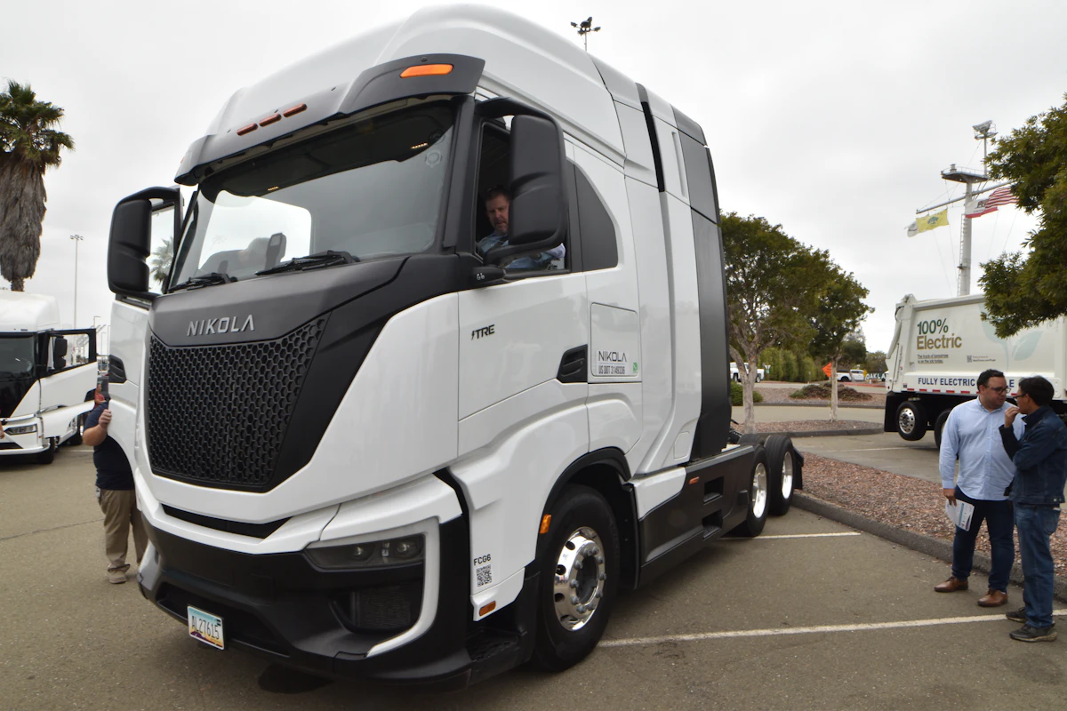 California's dray truck ZEV mandate backfiring at the ports? - Vimarsana News