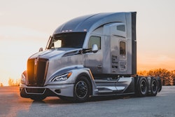 Transition Trucking Kenworth T680 Signature Edition
