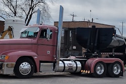 Michael Vega's 2001 Freightliner FLD