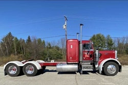 Jason Williams' 1983 Peterbilt 359