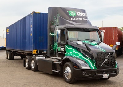 If there's anywhere a Class 8 electric tractor has the potential to excel, it's short-run port drayage. It's not as simple as plug in, charge up and go, as fleets like IMC and their truck drivers are finding with implementation of battery electric units.