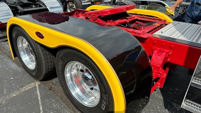 Rear fender of Jerry Knowles' 2000 Peterbilt 379