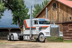 J.R. Schleuger's 1984 Kenworth W900B