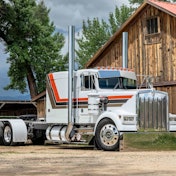 J.R. Schleuger's 1984 Kenworth W900B