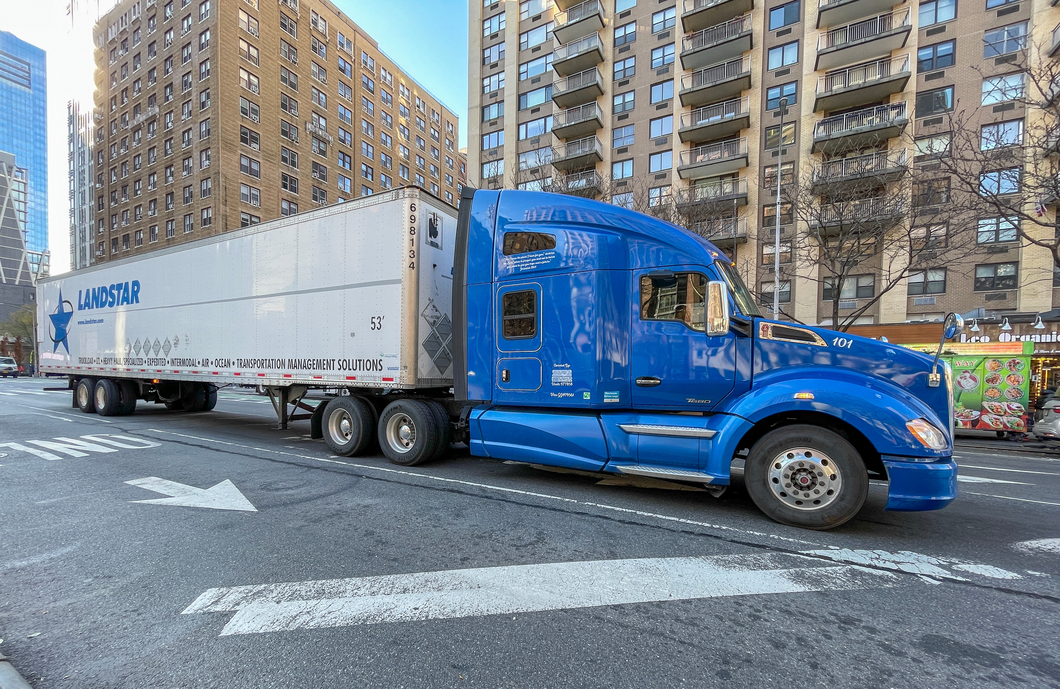 Landstar truck in lower Manhattan
