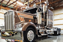 Wes Livingston's 1994 Kenworth W900L