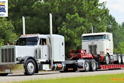 Jesse James' 1988 Peterbilt 379
