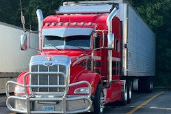 Ewert Nel's 2011 Peterbilt 386