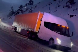 Tesla Semi i-80 donner pass snow
