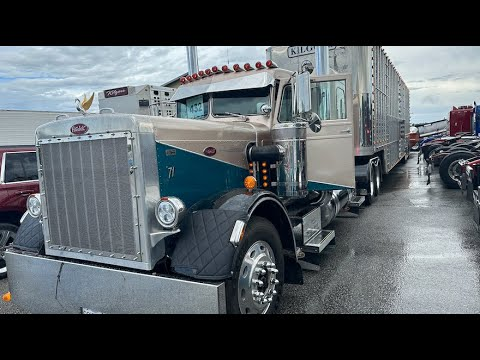 Satha Kilgore's 1971 Peterbilt 359 EXHD