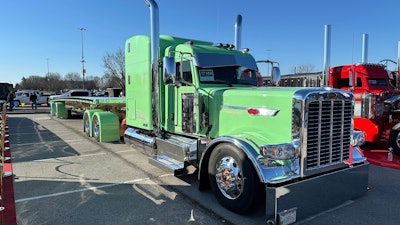 Kevin Babler Trucking's 2024 Peterbilt 389X