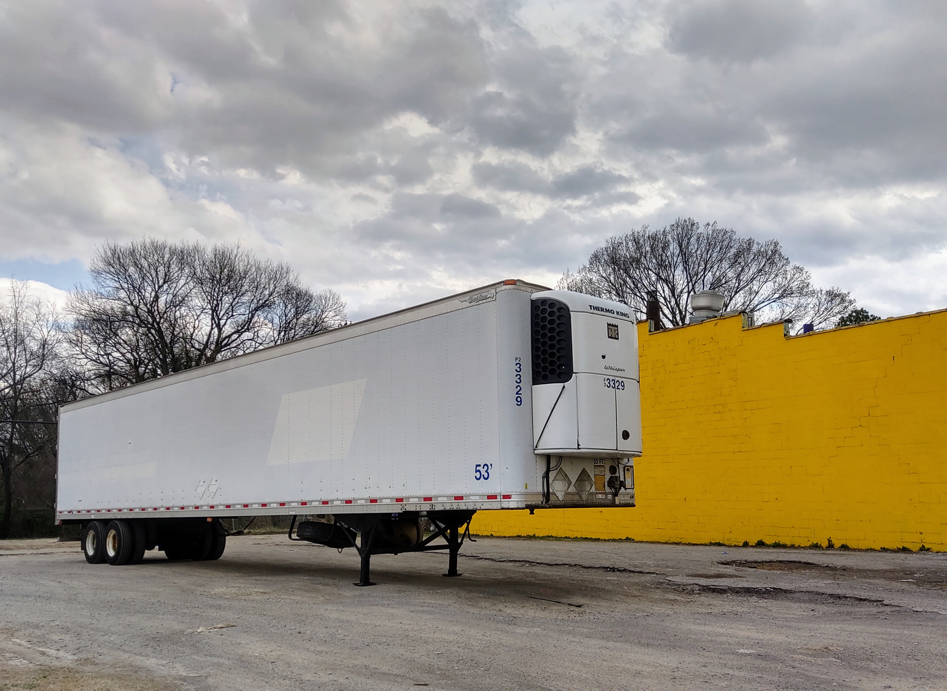Drop Reefer Trailer At Market