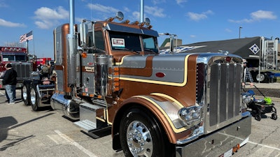 Austin Gottman's 2024 Peterbilt 389