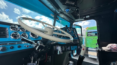 Interior of Raiko Graveran's 1995 Freightliner FLD120