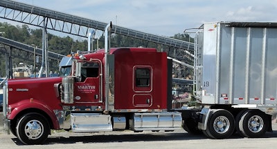 Tony Thompson's 2016 Kenworth W900