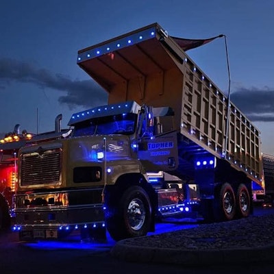 2005 International PayStar at night