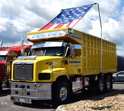 2005 International PayStar coal dump