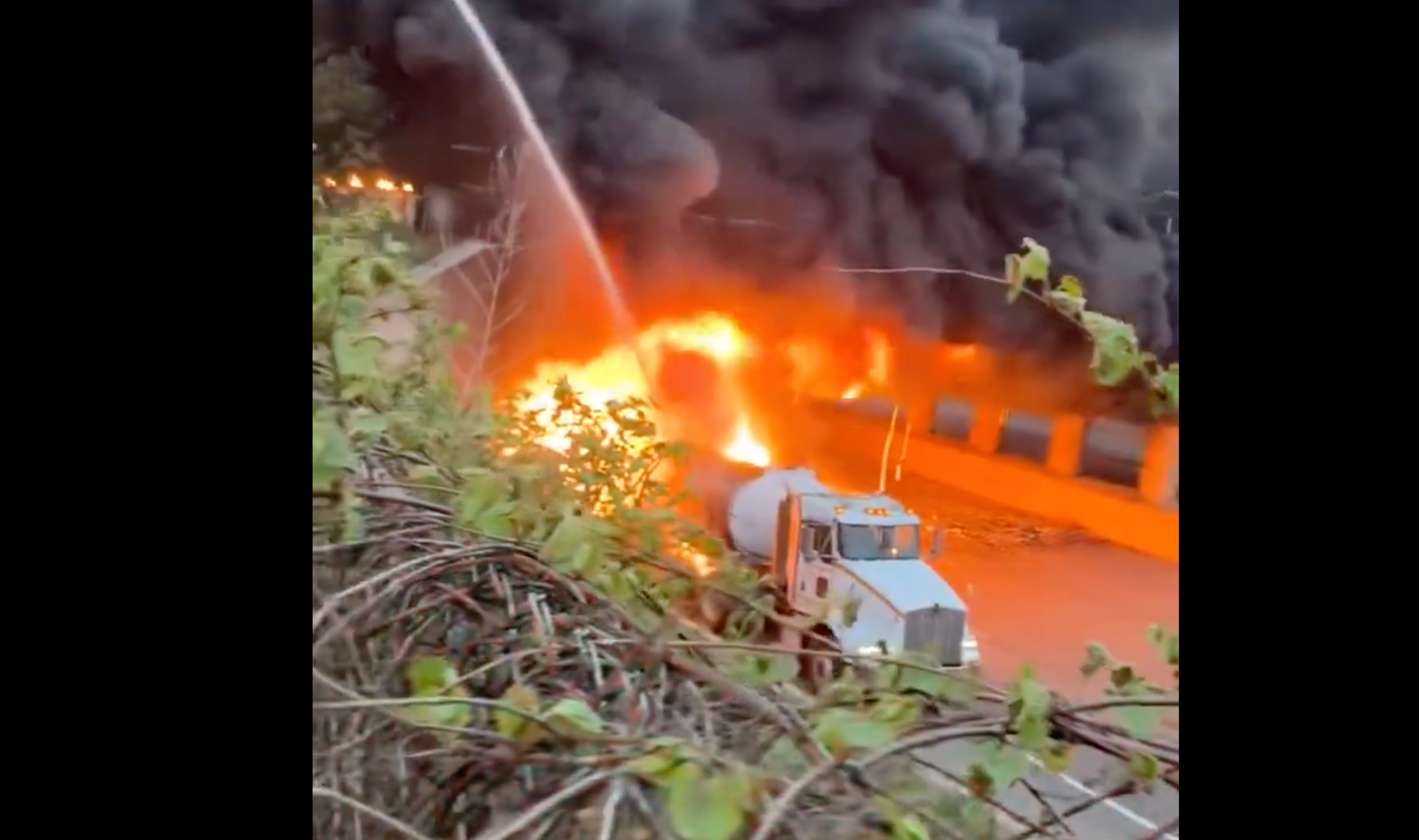 i-95 tanker fire connecticut