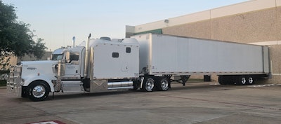 Terry Whitener's 2005 Kenworth W900L