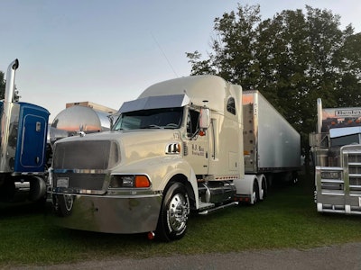 Dustin Ross' 2000 Sterling AT9255